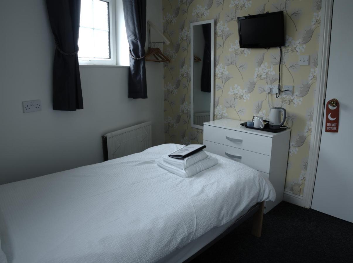 Elnor Guest House Лискард Екстериор снимка