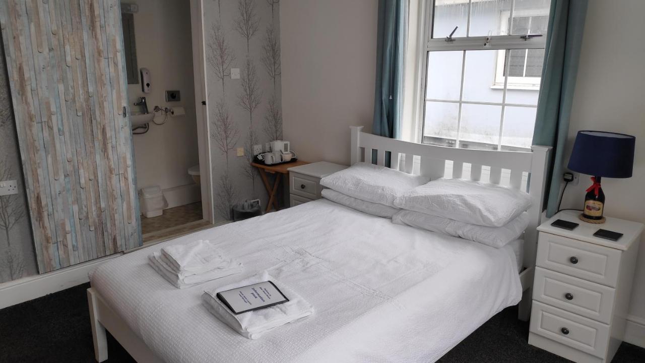 Elnor Guest House Лискард Екстериор снимка
