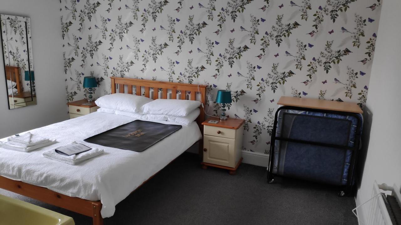 Elnor Guest House Лискард Екстериор снимка